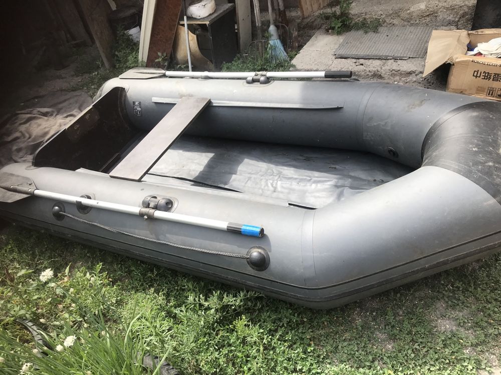 Лодка пвх в отличном состояний продам или обмен на айфон 11