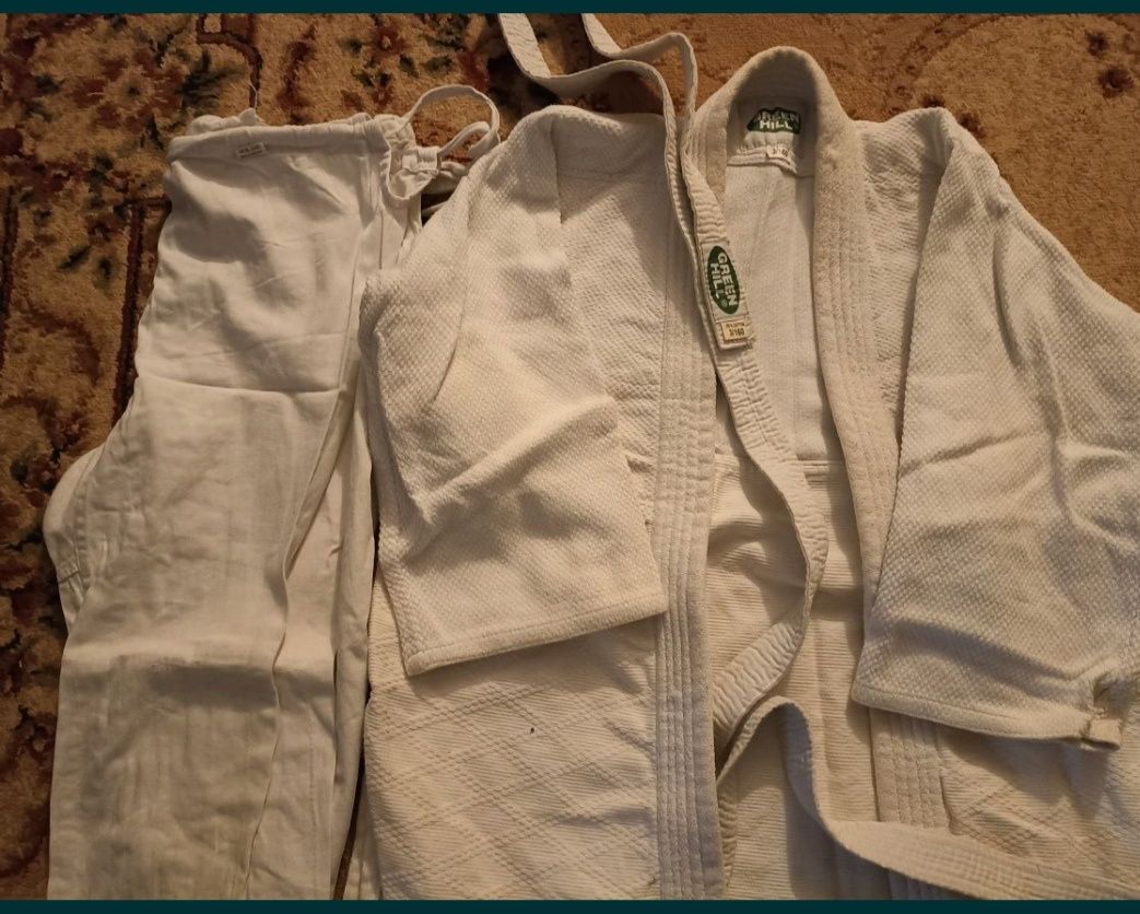 Продам детскую кимоно