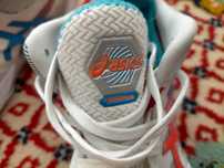 Asics metarise белый оранжевый цвет