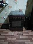 Продам газовую плиту