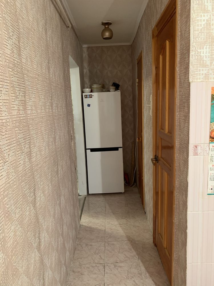 Продам 2х ком квартиру в 4 мкр дом 5