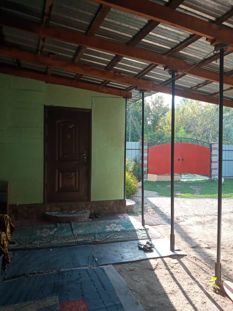 Продам дом 85кв.м с участком  18 соток в пригороде
