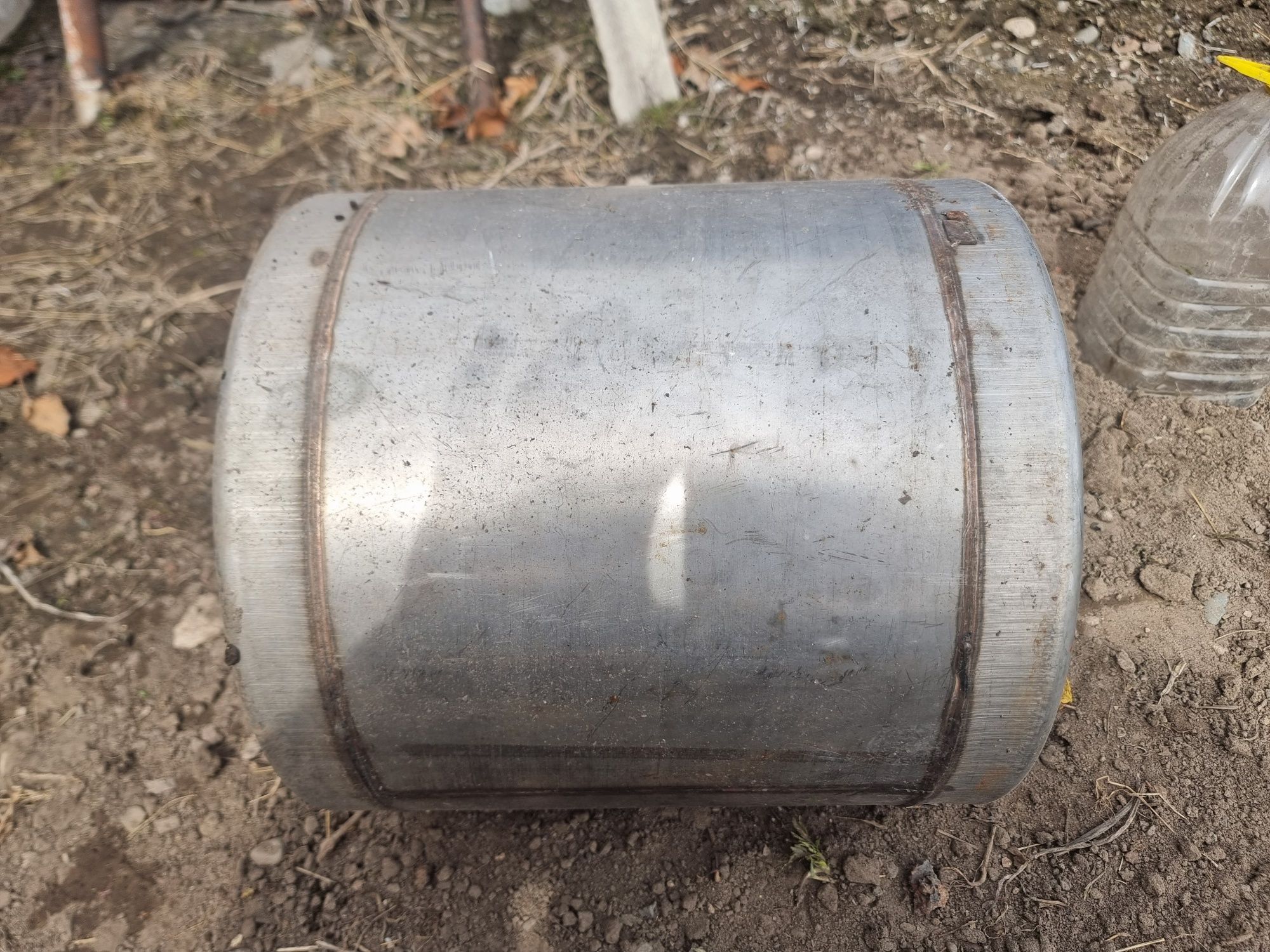 Продам расширительный бачок