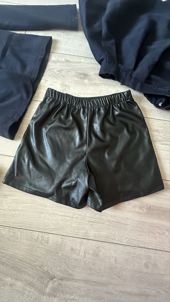 Школьная форма:юбки темносиние Gulliver,Zara,H&M,Reserved.