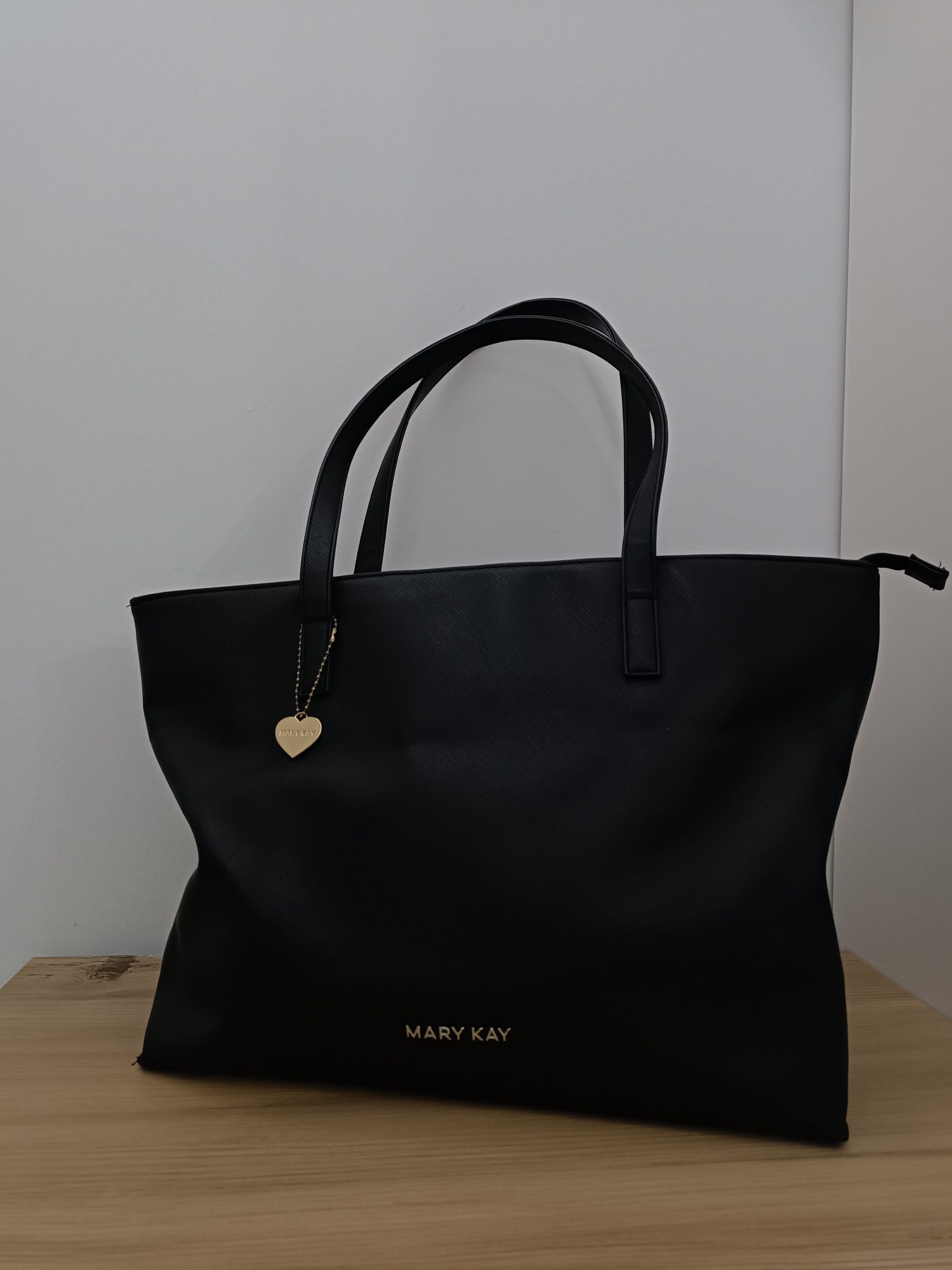 Продам сумку от Mary Kay