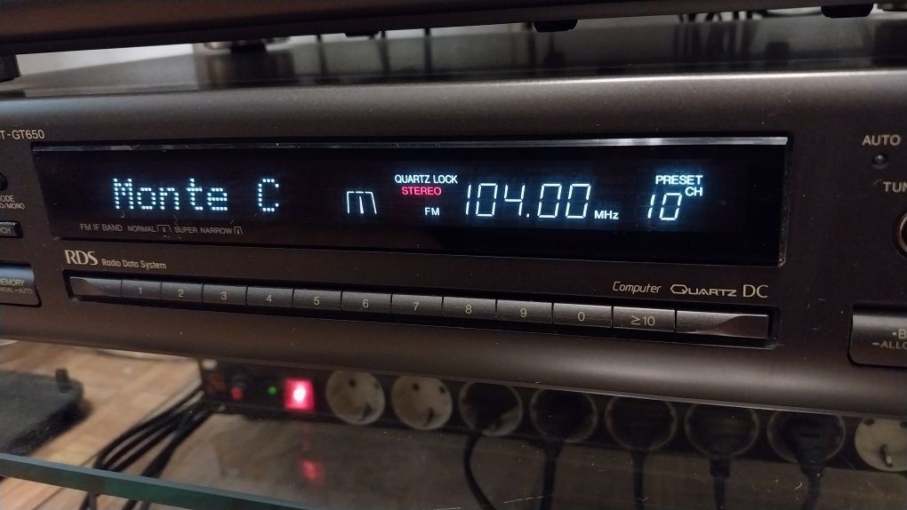 Technics ST-GT650 Hi-Fi стерео FM тюнер