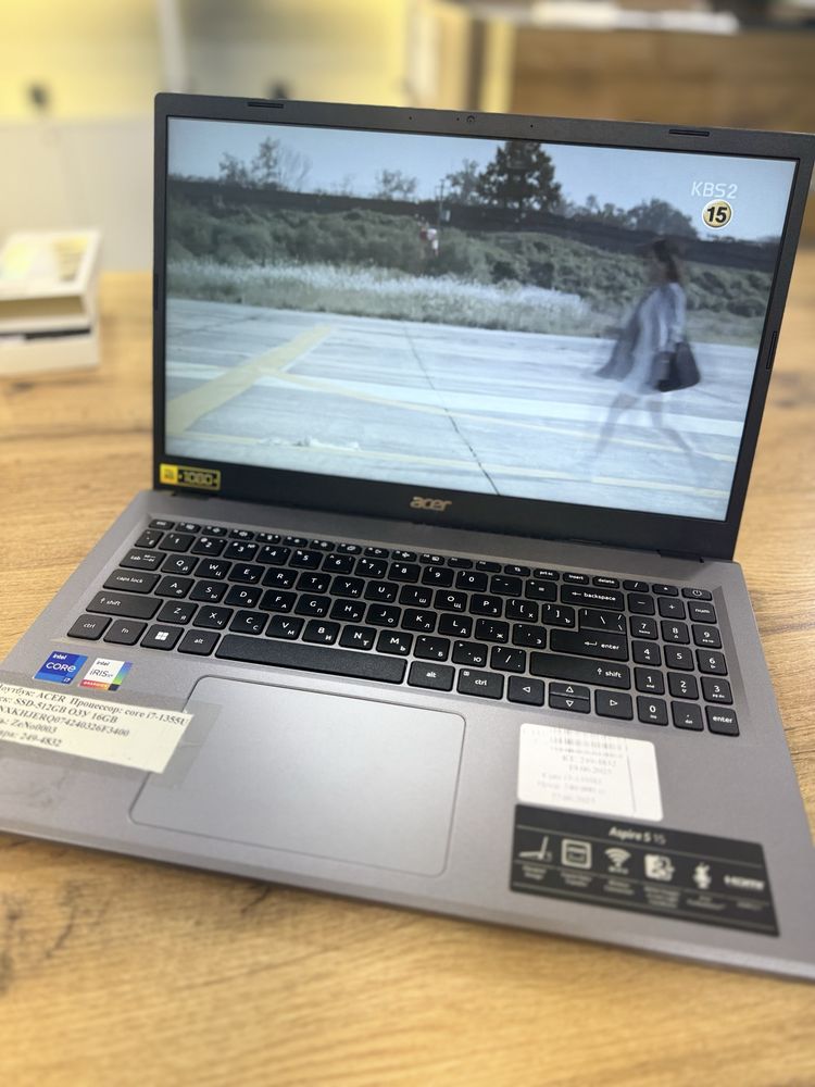 Acer Intel core i7-13 SSD 512 gb Ozu 16 gb