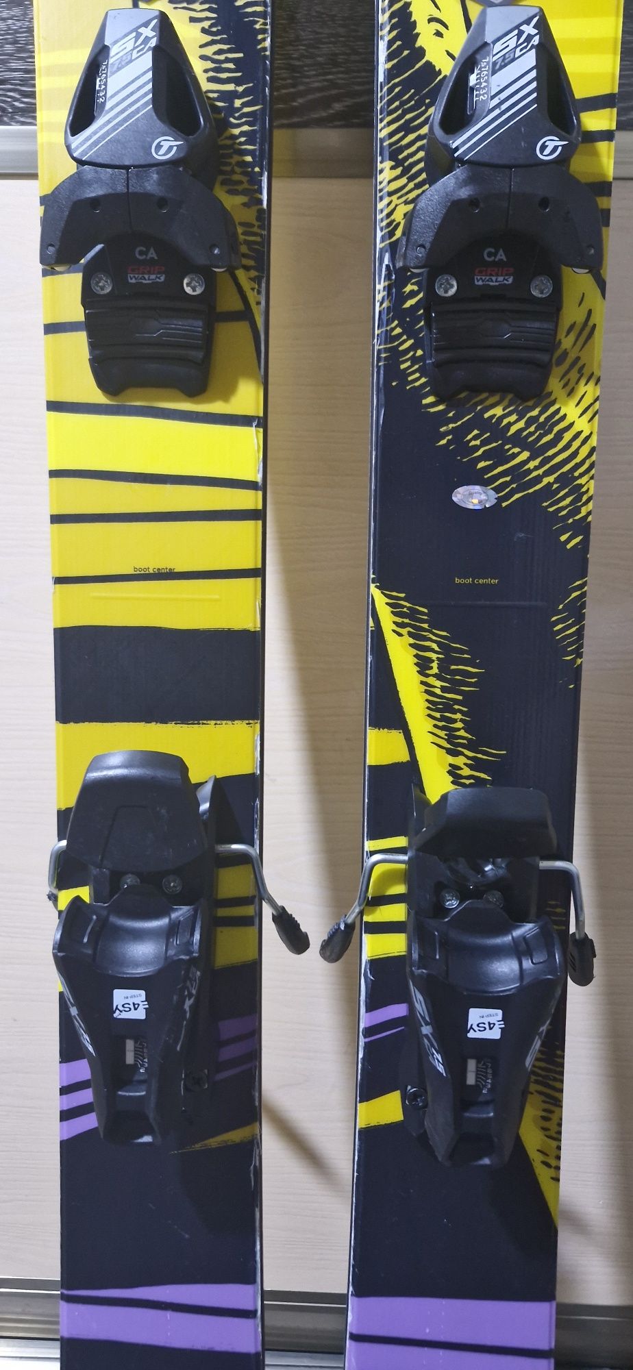 Продаю горные лыжи volkl revolt 100 junior 2024