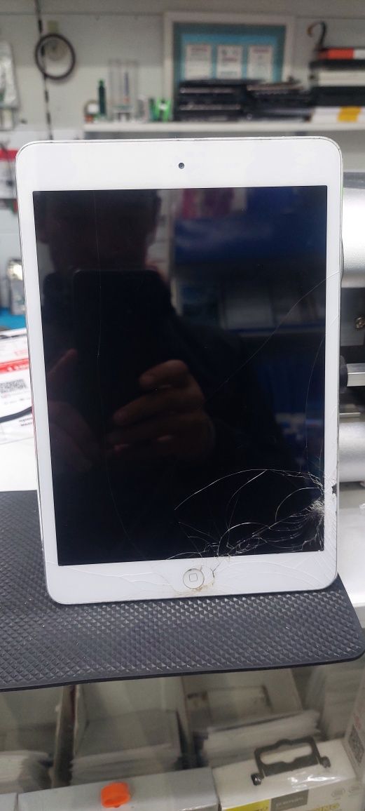 Продам планшет Ipad MD531TU/A