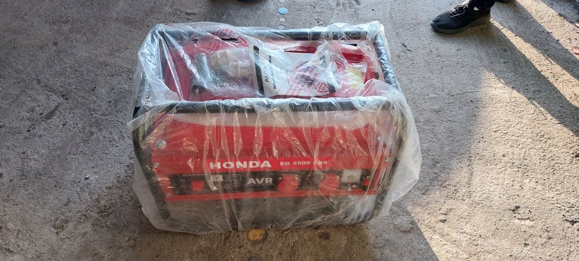 Продам электрогенератор Новый.