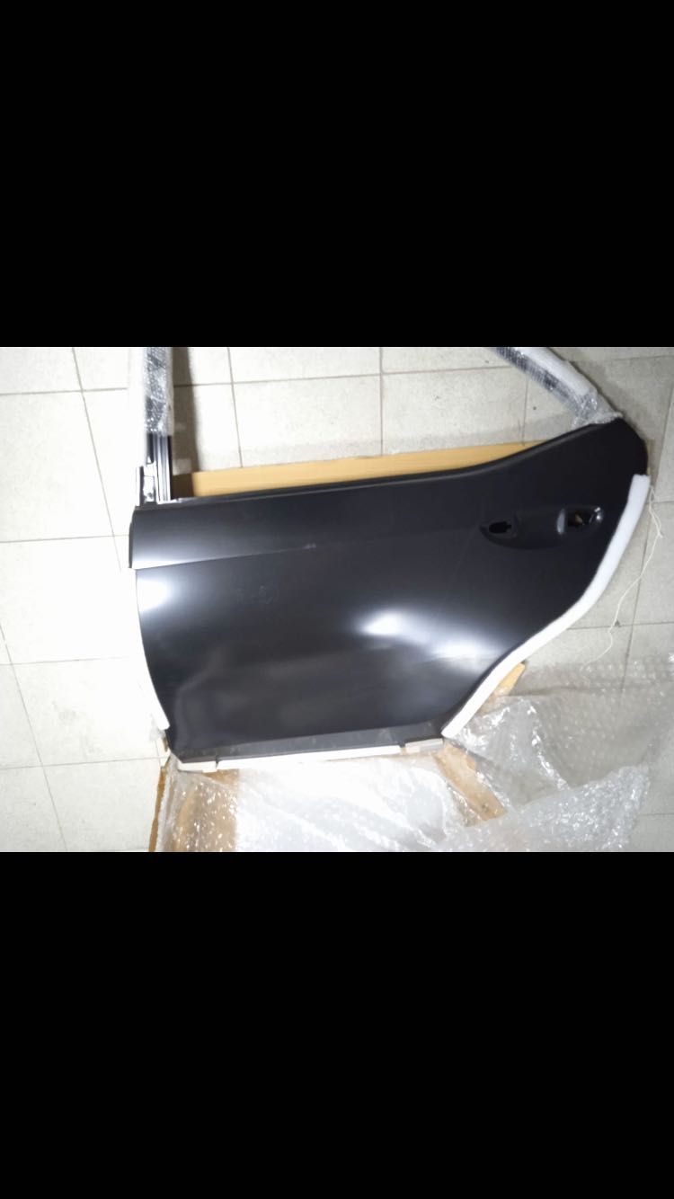 Дверь на Toyota Corolla E180
