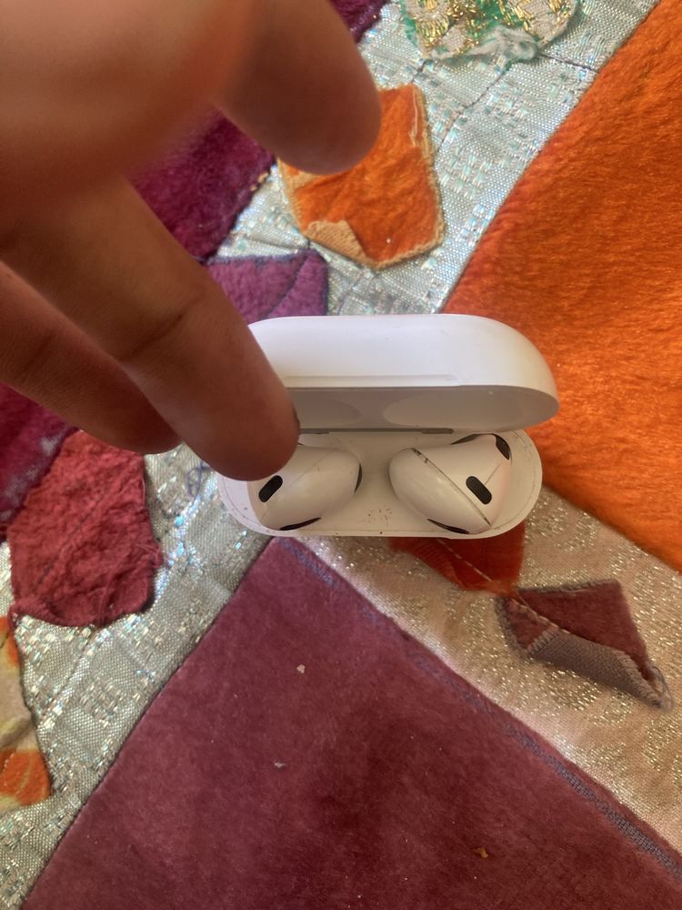 Наушники airpods