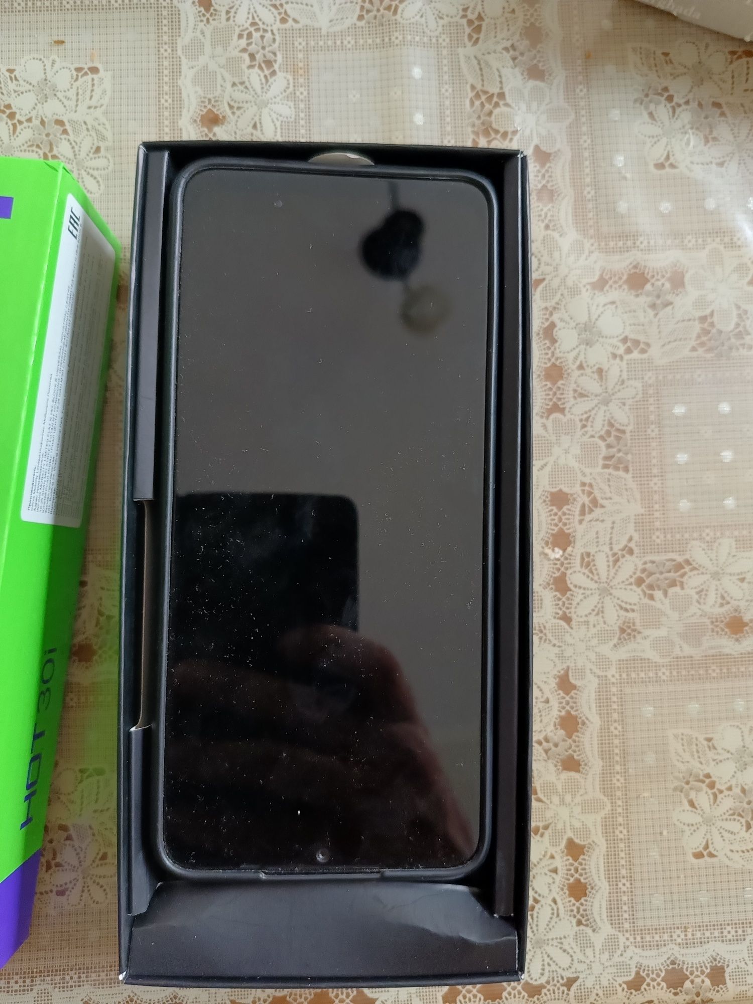 Продам смартфон Infinix