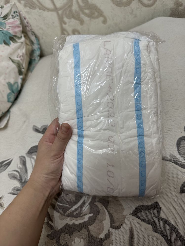 Продам взрослые подгузники