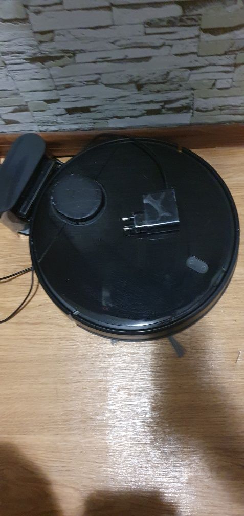 Робот-пылесос Xiaomi Mi Robot