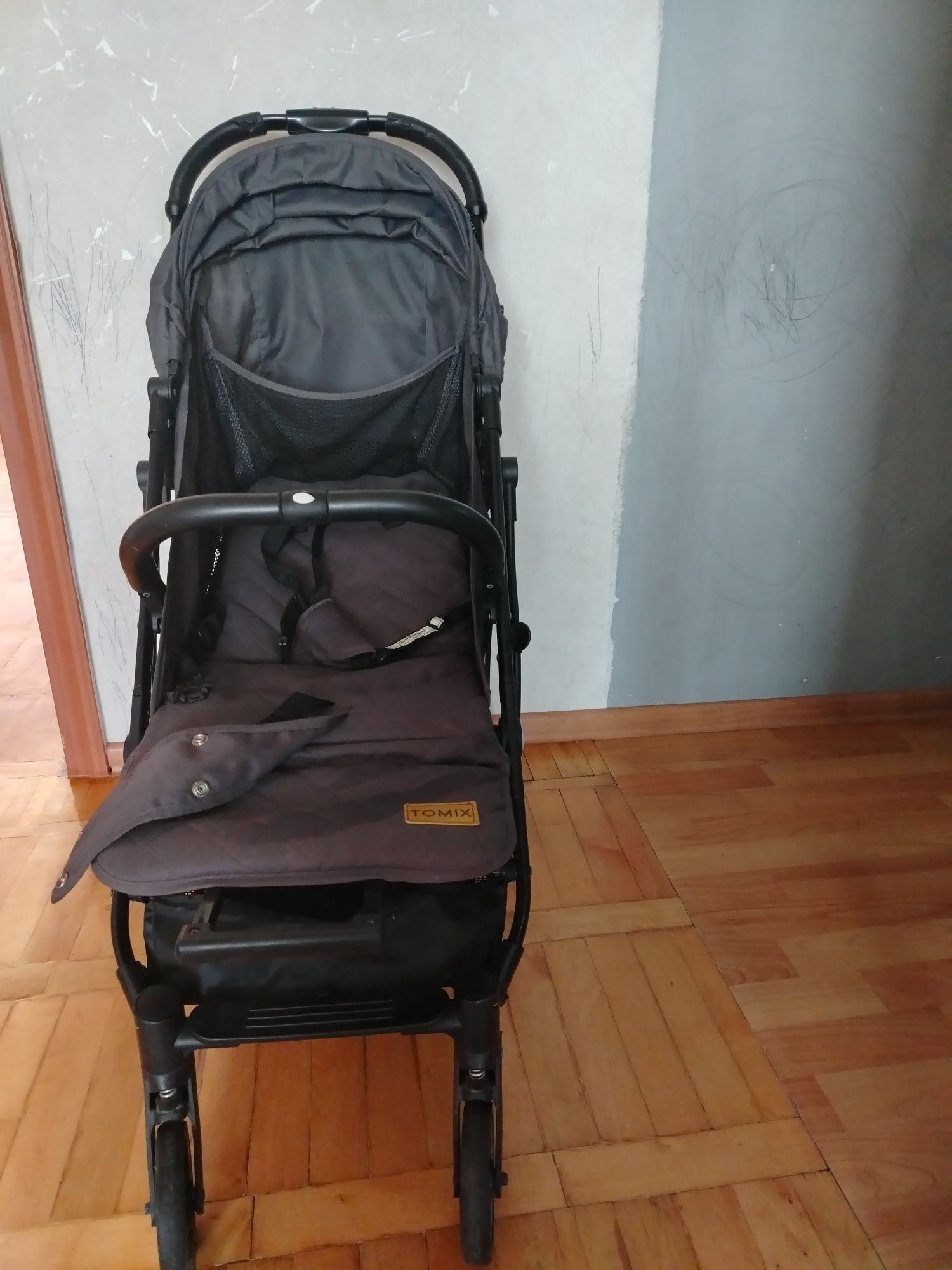 Продаю коляску tomix