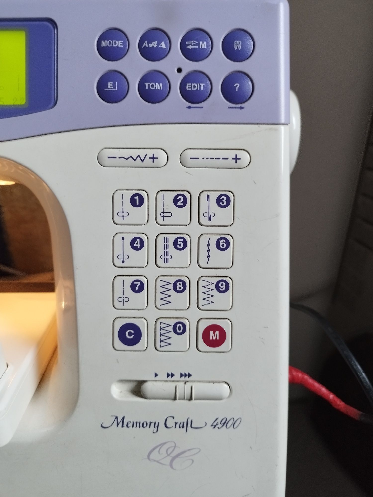 Продам швейную машинку  Janome memory craft 4900