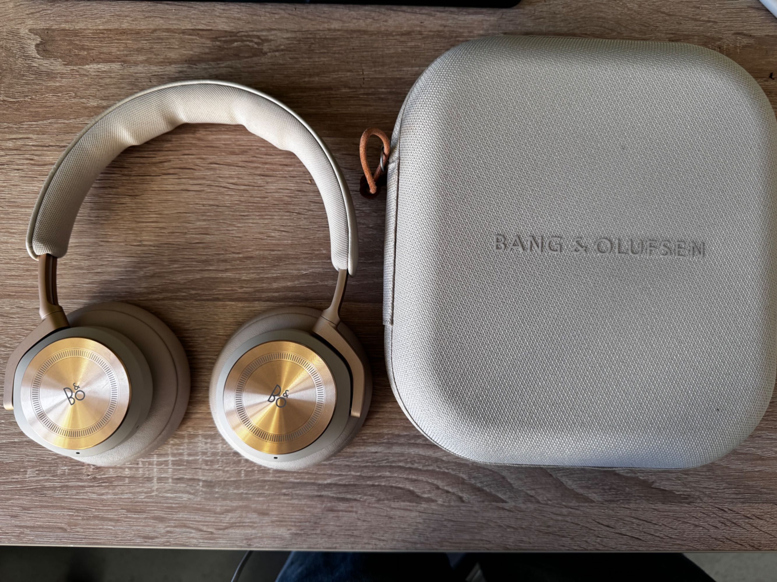 Bang & Olufsen Beoplay HX
