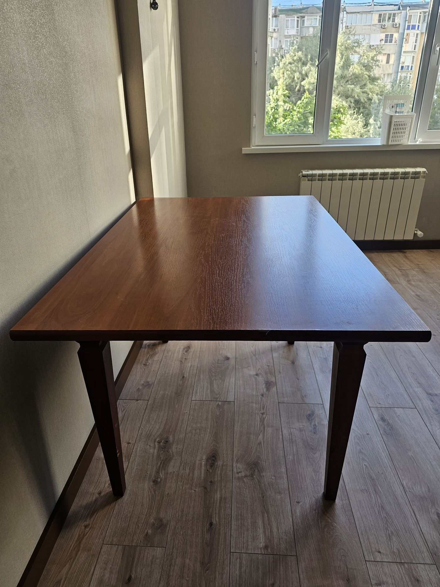 Продам,  стол обеденный 90×135