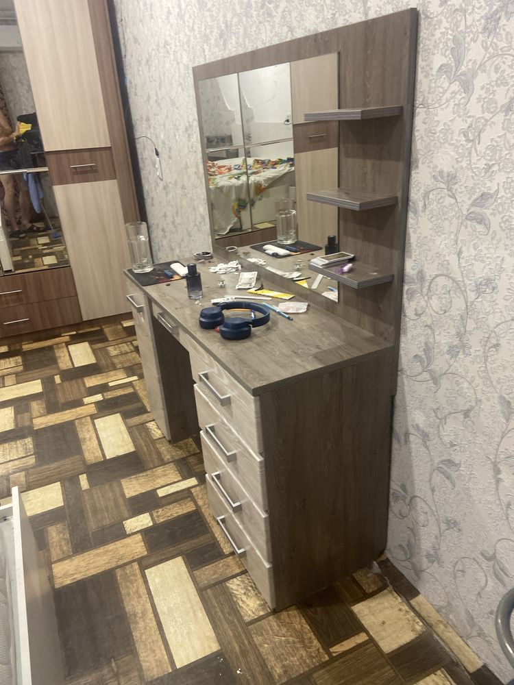 Продам камод зекрала