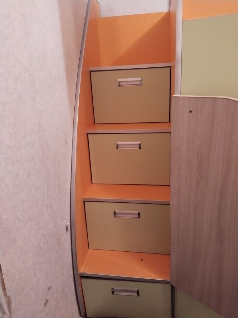 Срочно продам кровать