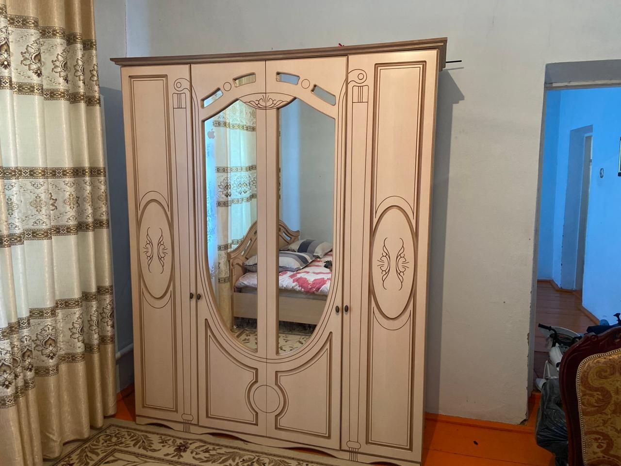 Спальный гарнитур