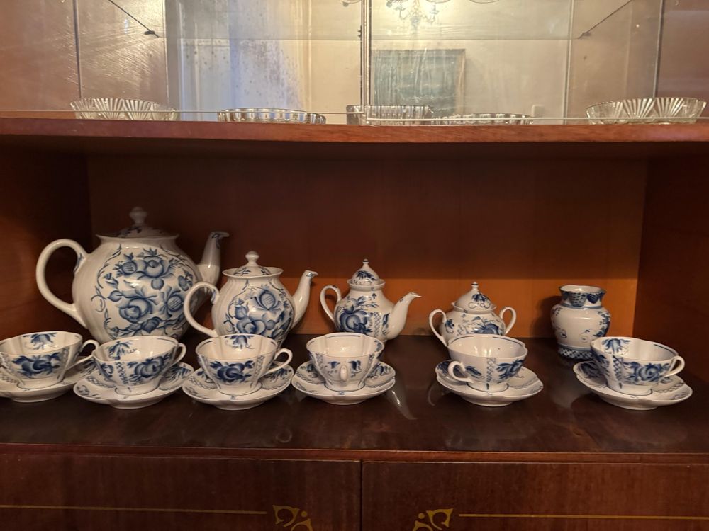 Продам сервиз Гжель
