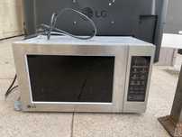 Продам микроволновку LG