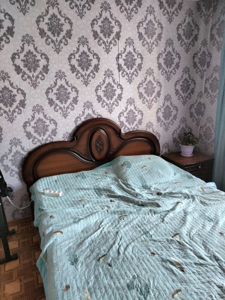 Продам Спальный гарнитур