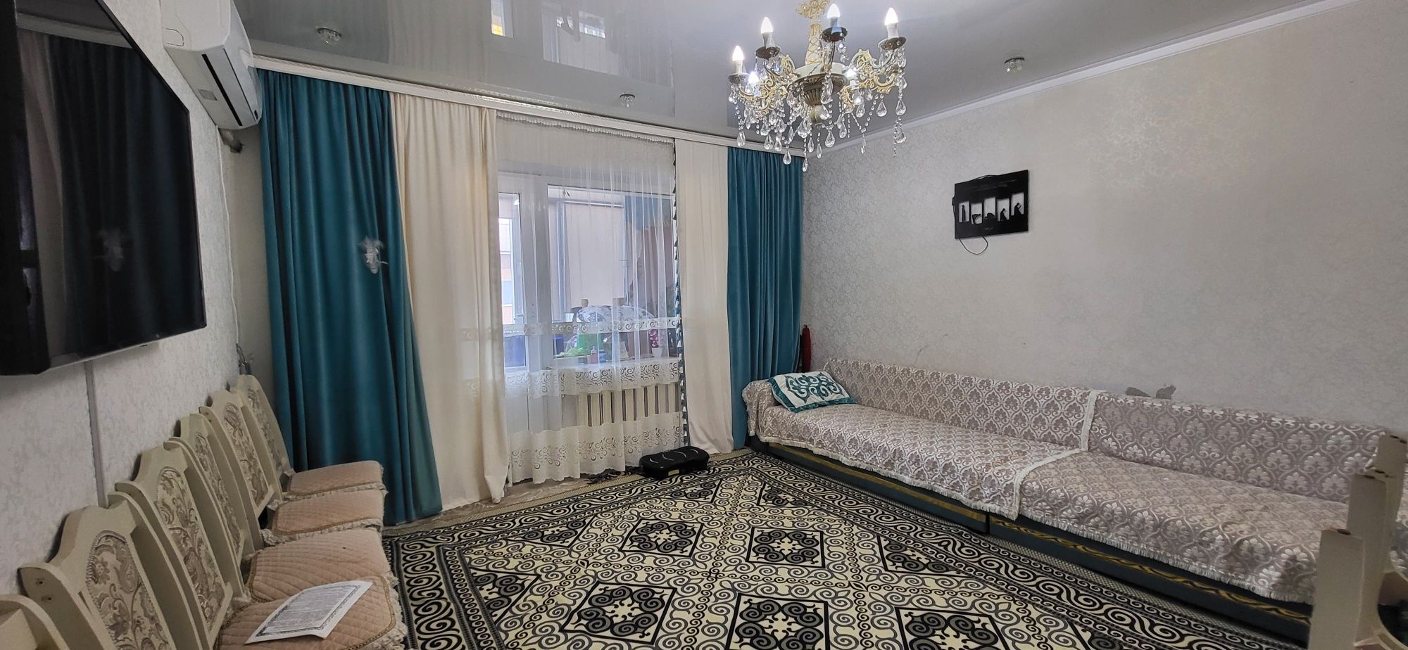 В Центре города Лен. пр. продаётся 3х комнатная пр. Сатпаева 102А на 5