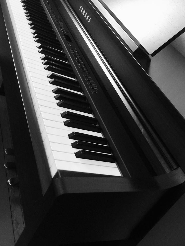 Продам цифровое Пианино Yamaha Clavinova CLP - 440