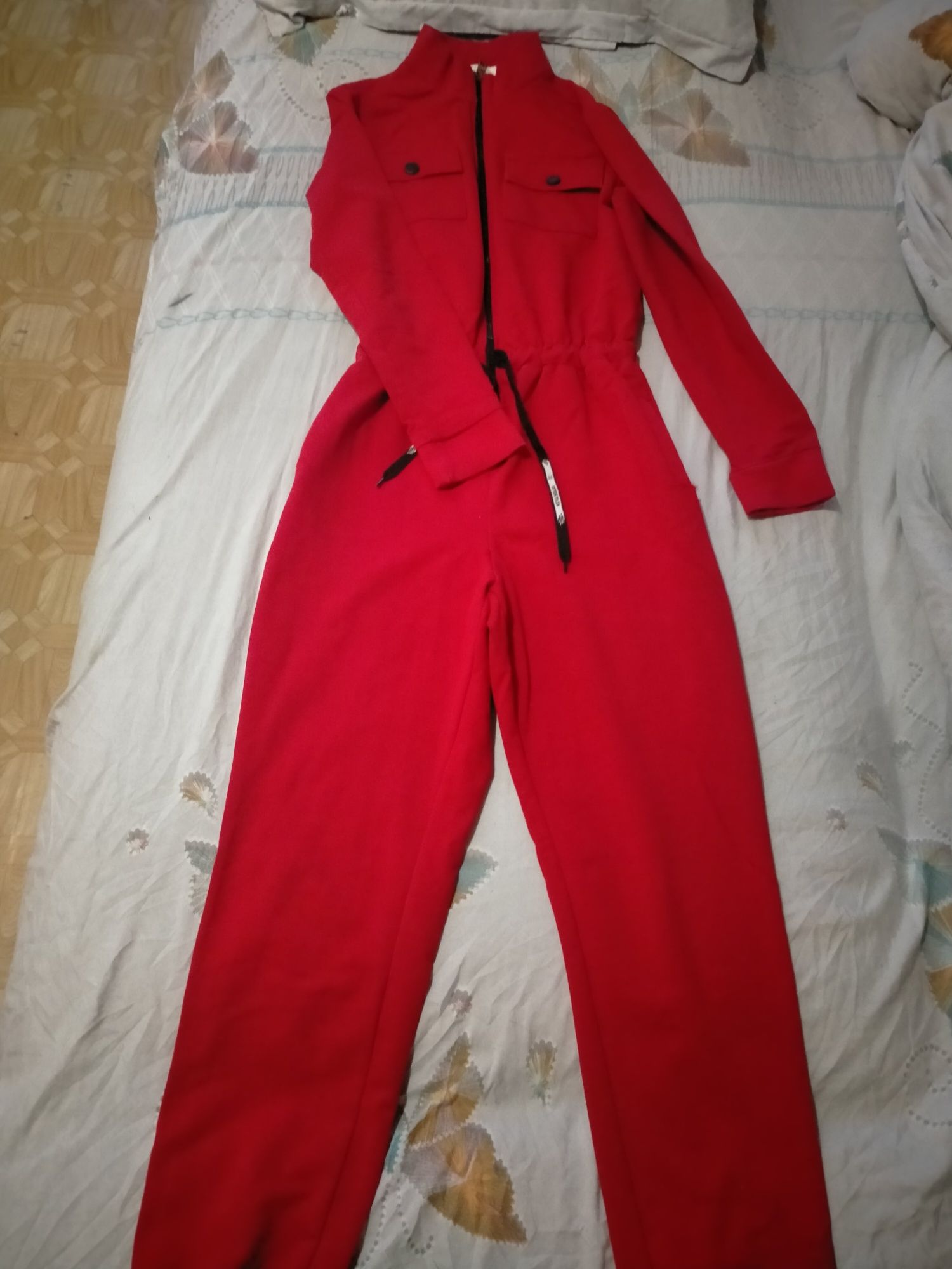 Продам вещи, недорого.
