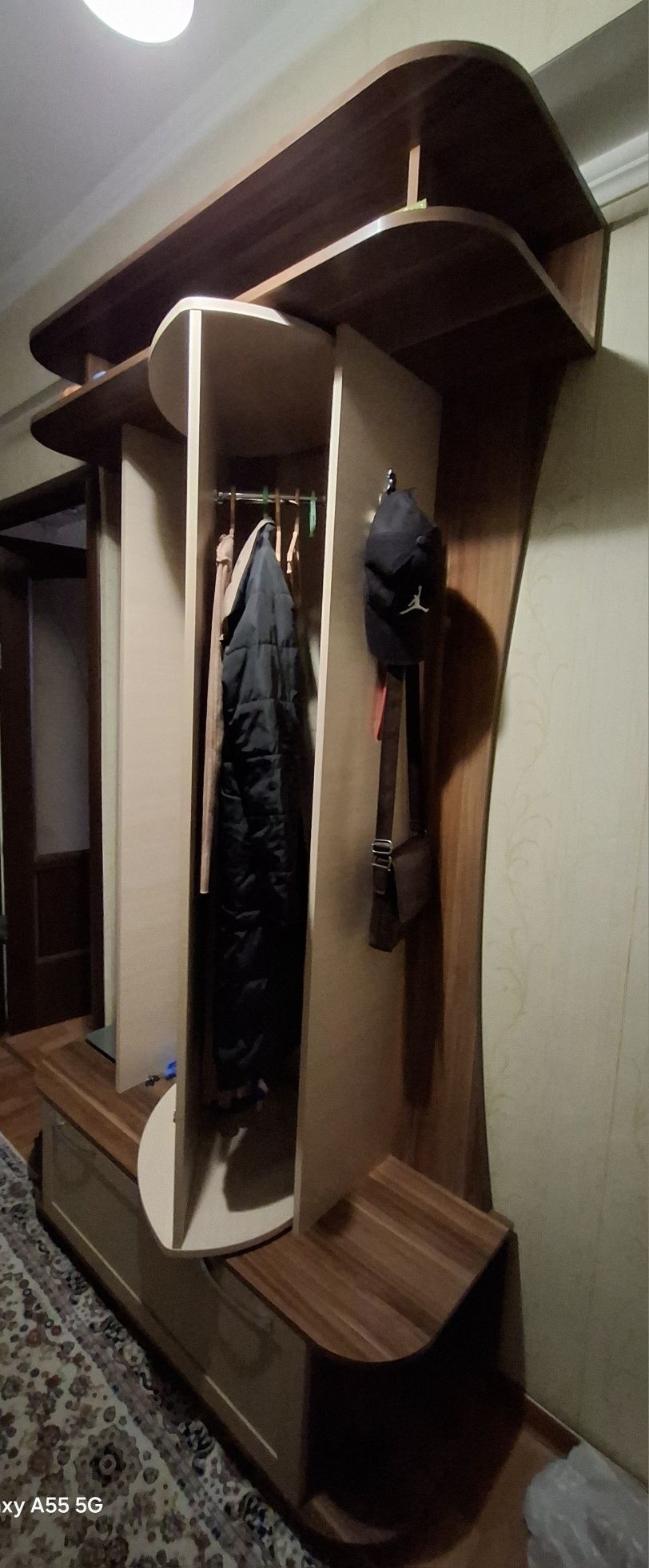 Продаю б/у шкаф для при.