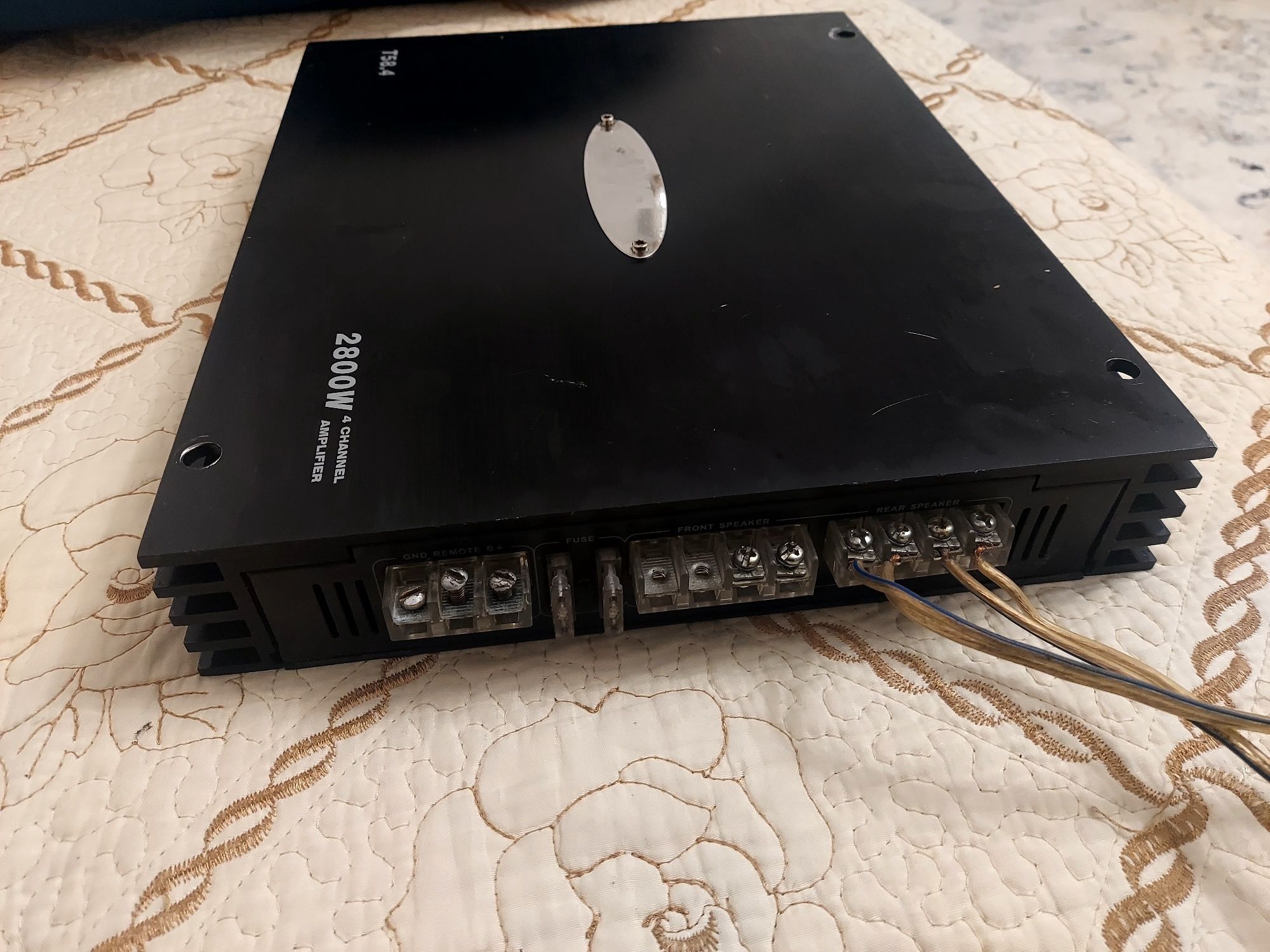 Продам усилитель JVC 2800w 4 CHANNEL