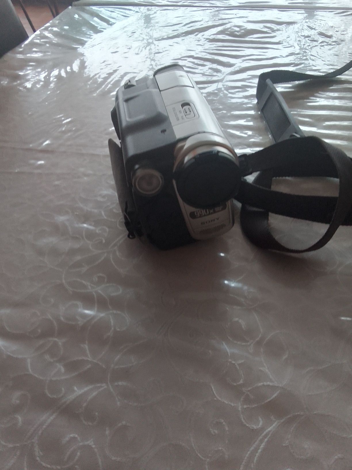 Продам съёмочную видео камеру для фотоснимков  всех видов торжества  п