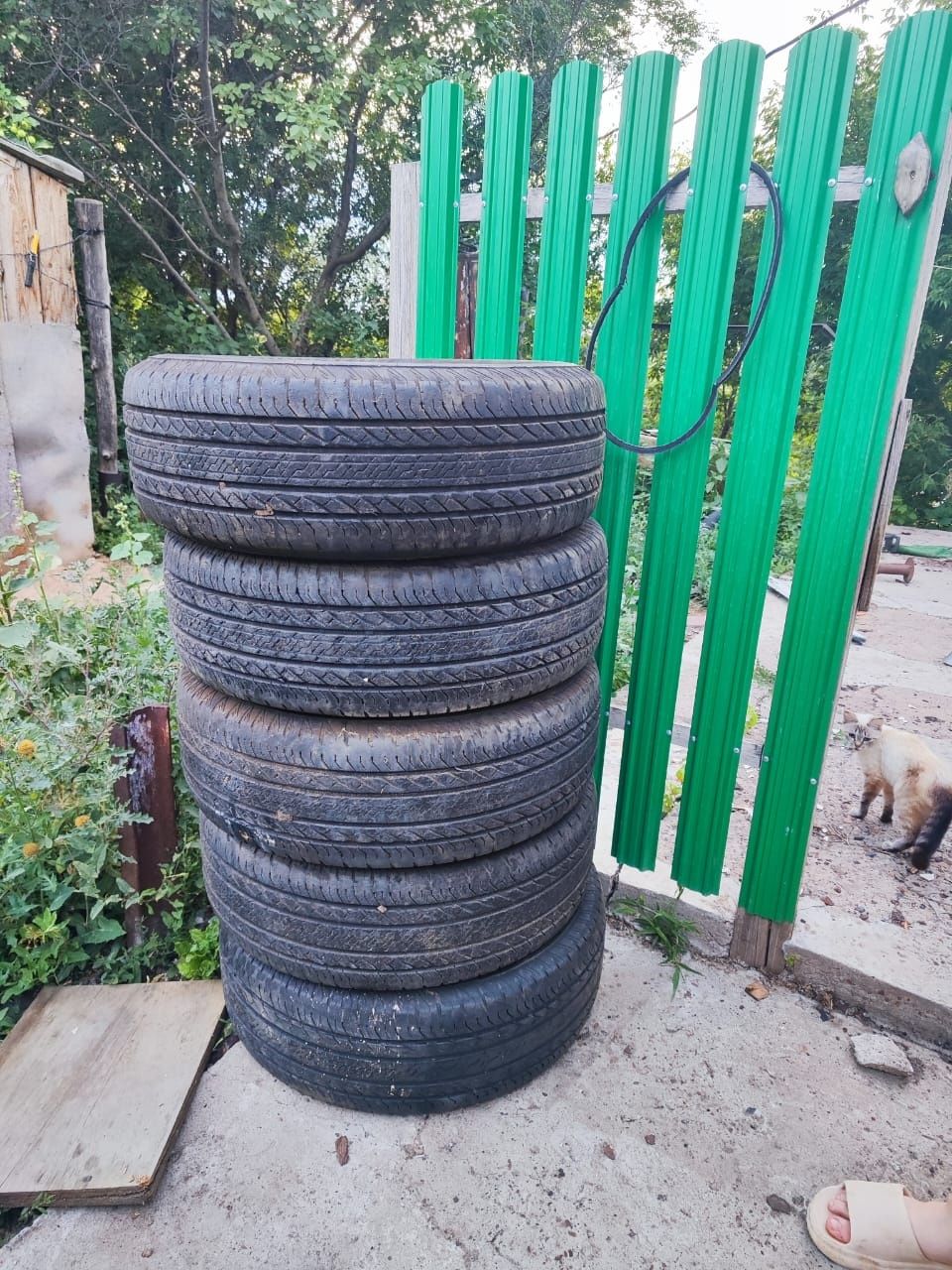 Продам летнюю резину