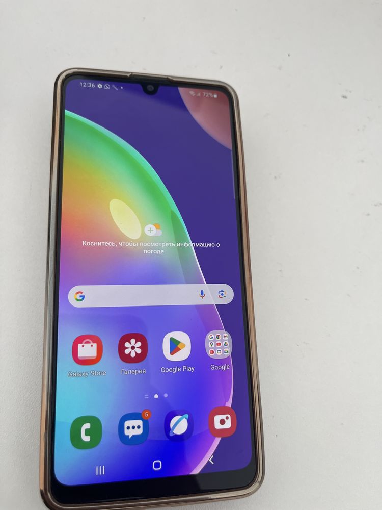 Продам смартфон Самсунг А31