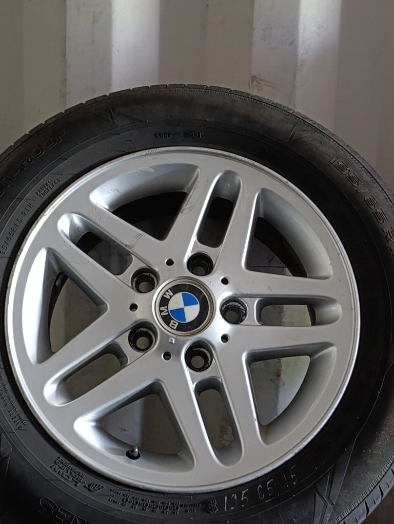 Диски л.п R15 с резиной 5*120 на BMW