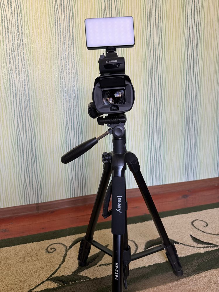 Видео камера canon