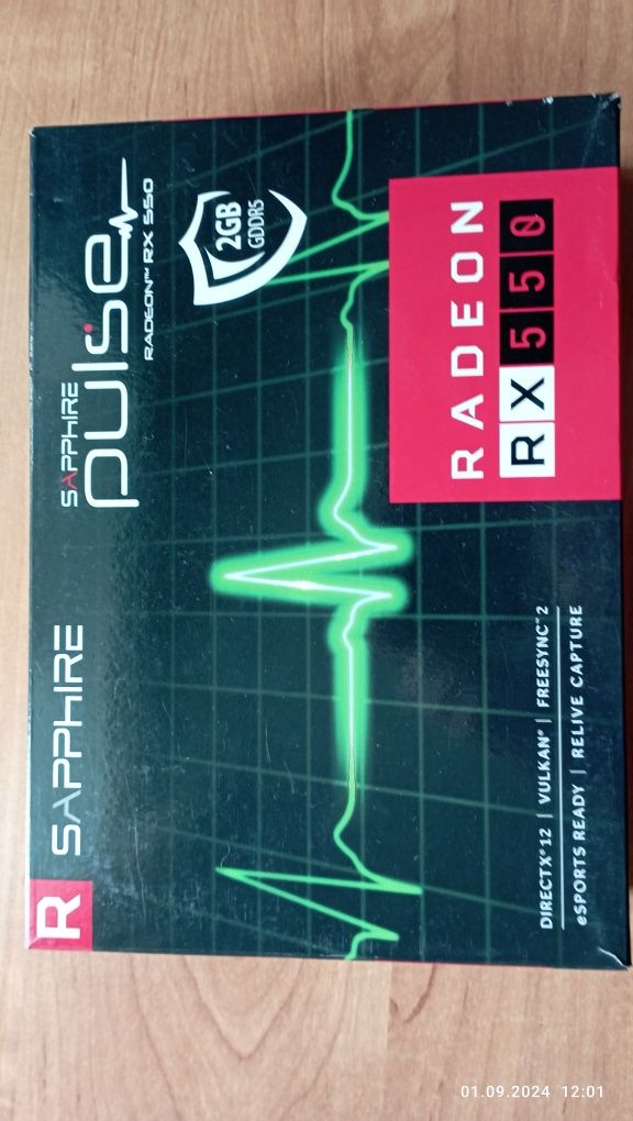 Продам видеокарту радион rx 550