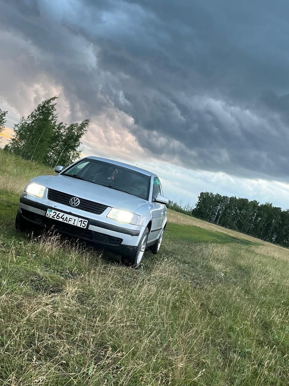 Продам пассат б 5