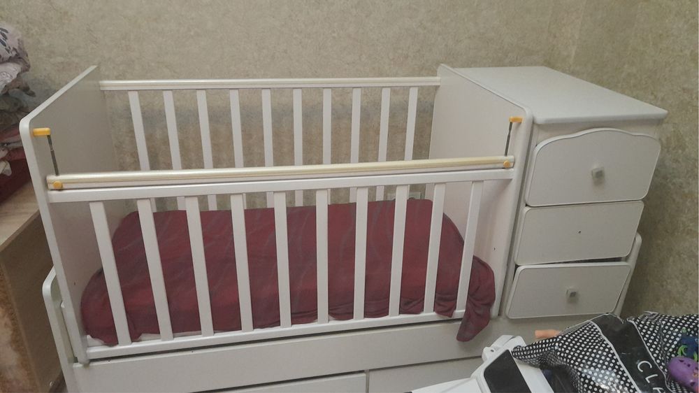 Турецкий манеж белого цвета