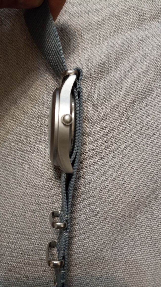 Новые кварцевые часы. Омаж на seiko 5.