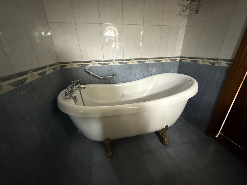 Продам ванну в отличном состоянии.
