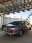 Mercedes-Benz W124