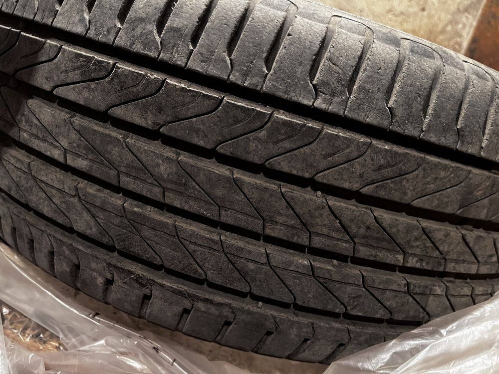 Продаю шины Continental R 15