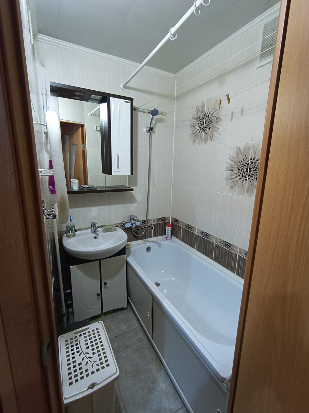 Продается 2-комн квартира, адрес Мира 278,чистая уютная