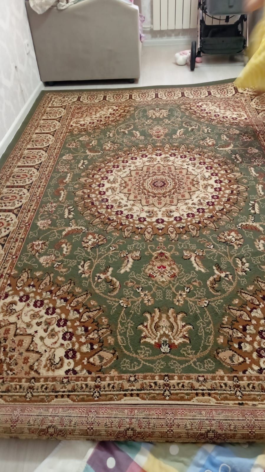 Кілем сатылады срочно