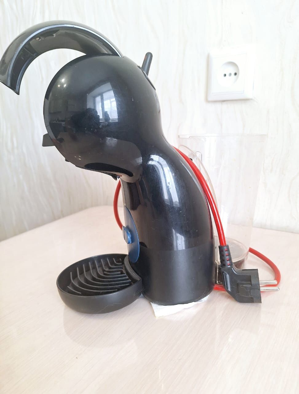 Кофемашина Dolce Gusto  и капсулы к ней