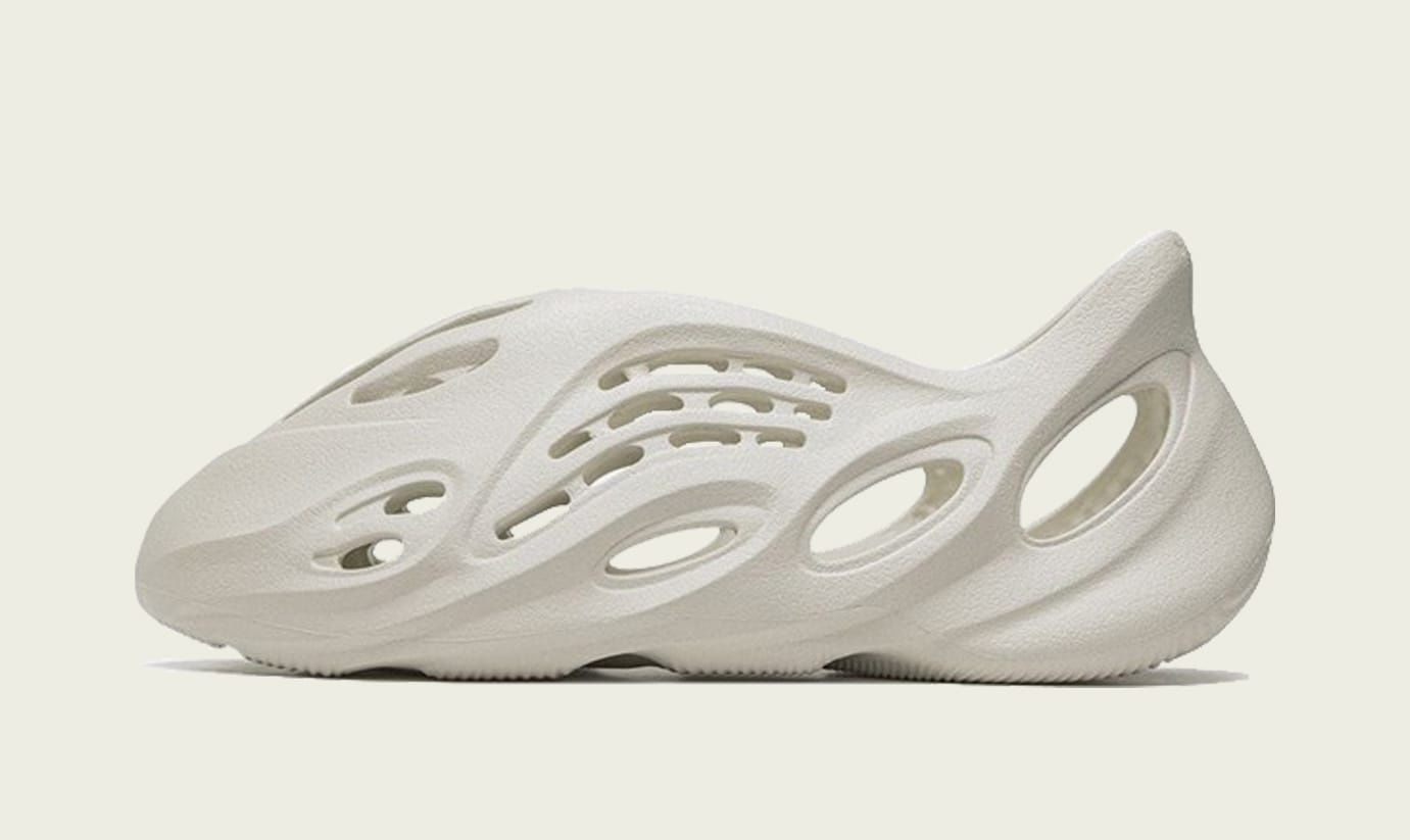 Тапки Yeezy Adidas Foam Runner